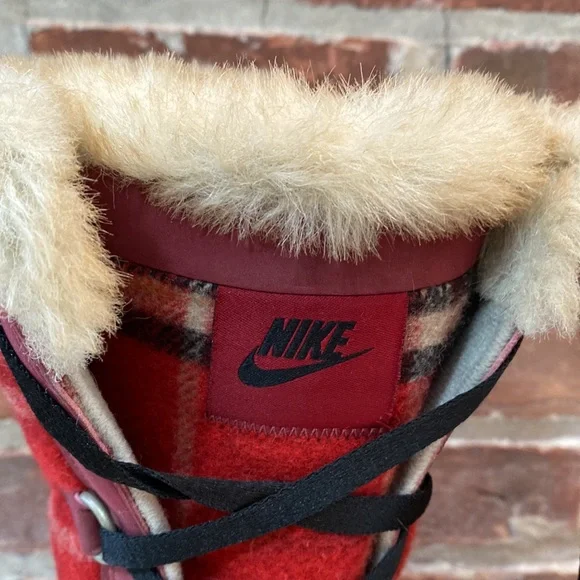 Nike Hi3 Plaid Winter Snow Boots, Size 5 - Picture 10 of 16